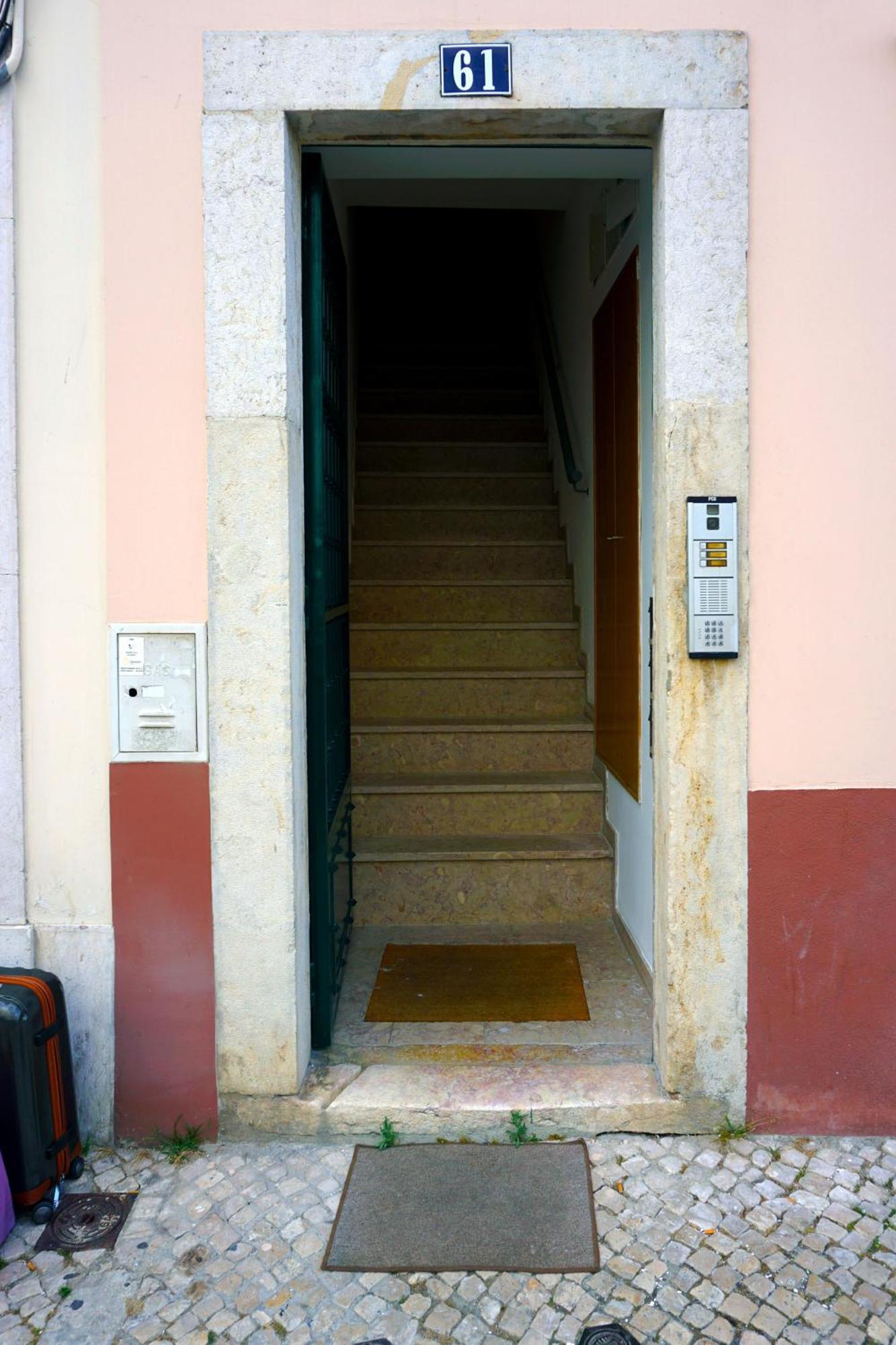 Sonel Investe Anjos Boutique Apartments By Get Your Stay Lisboa Exteriör bild